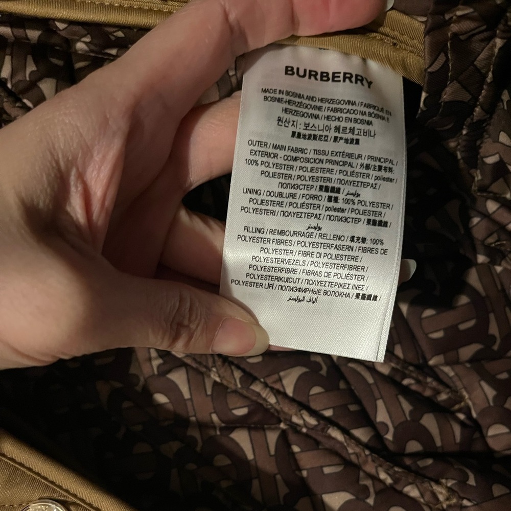 Burberry Quilted Jacket with Corduroy Collar - Picture 13 of 16